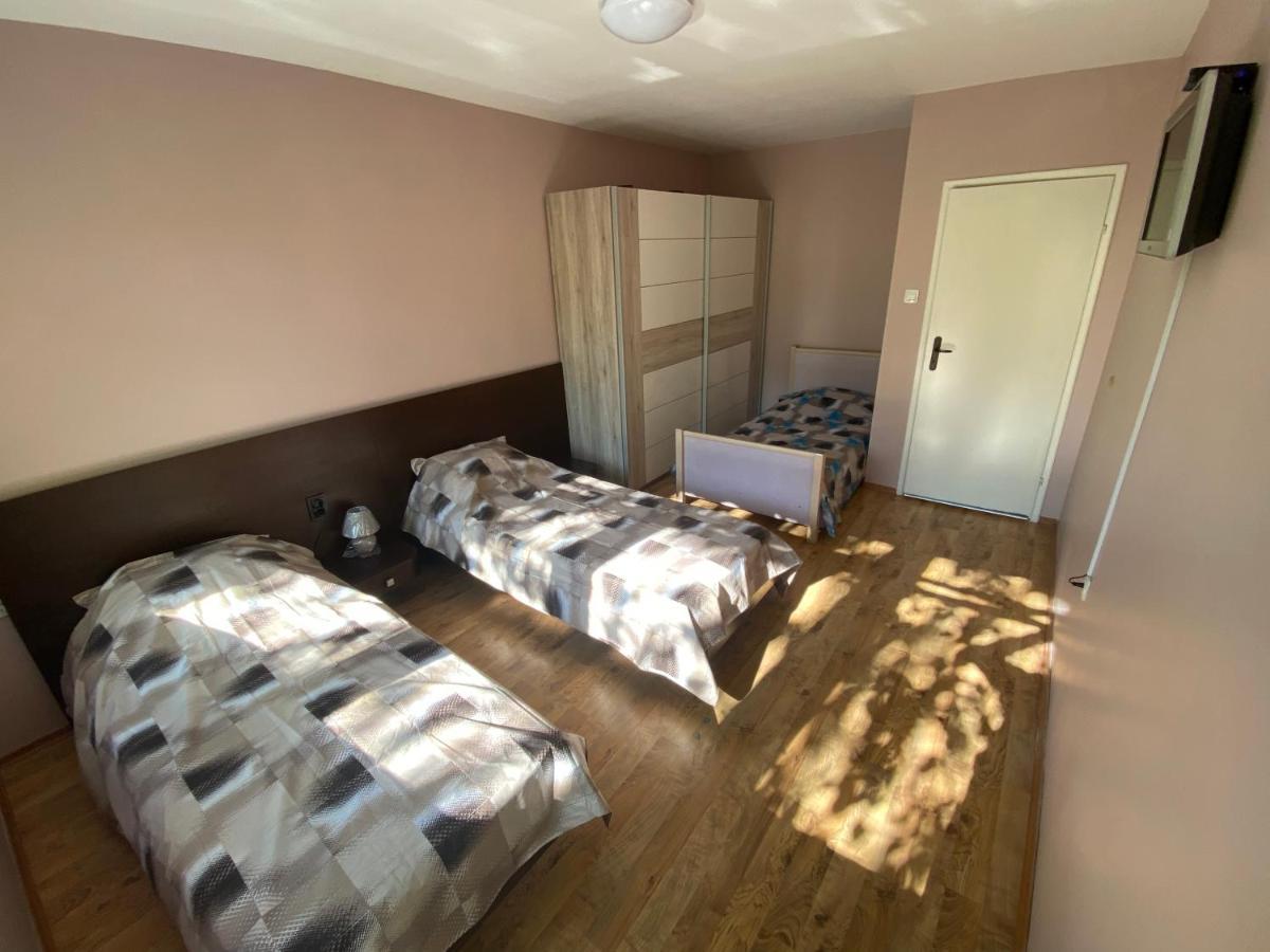J&Z Rooms 부르가스 외부 사진