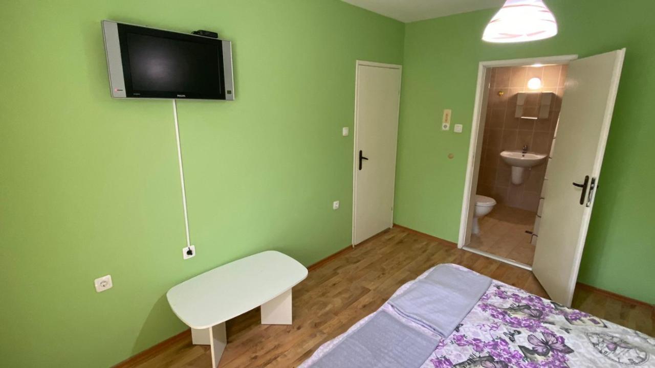 J&Z Rooms 부르가스 외부 사진